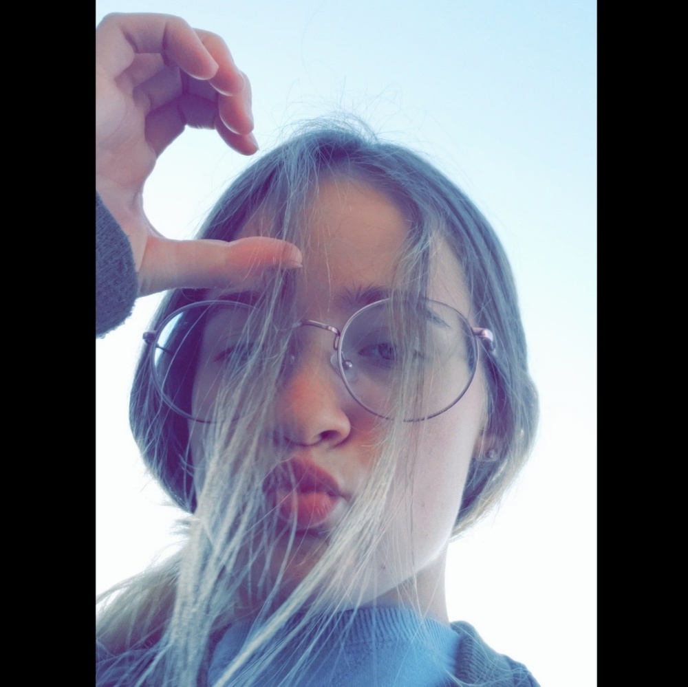 Meet your Posher, Kiana